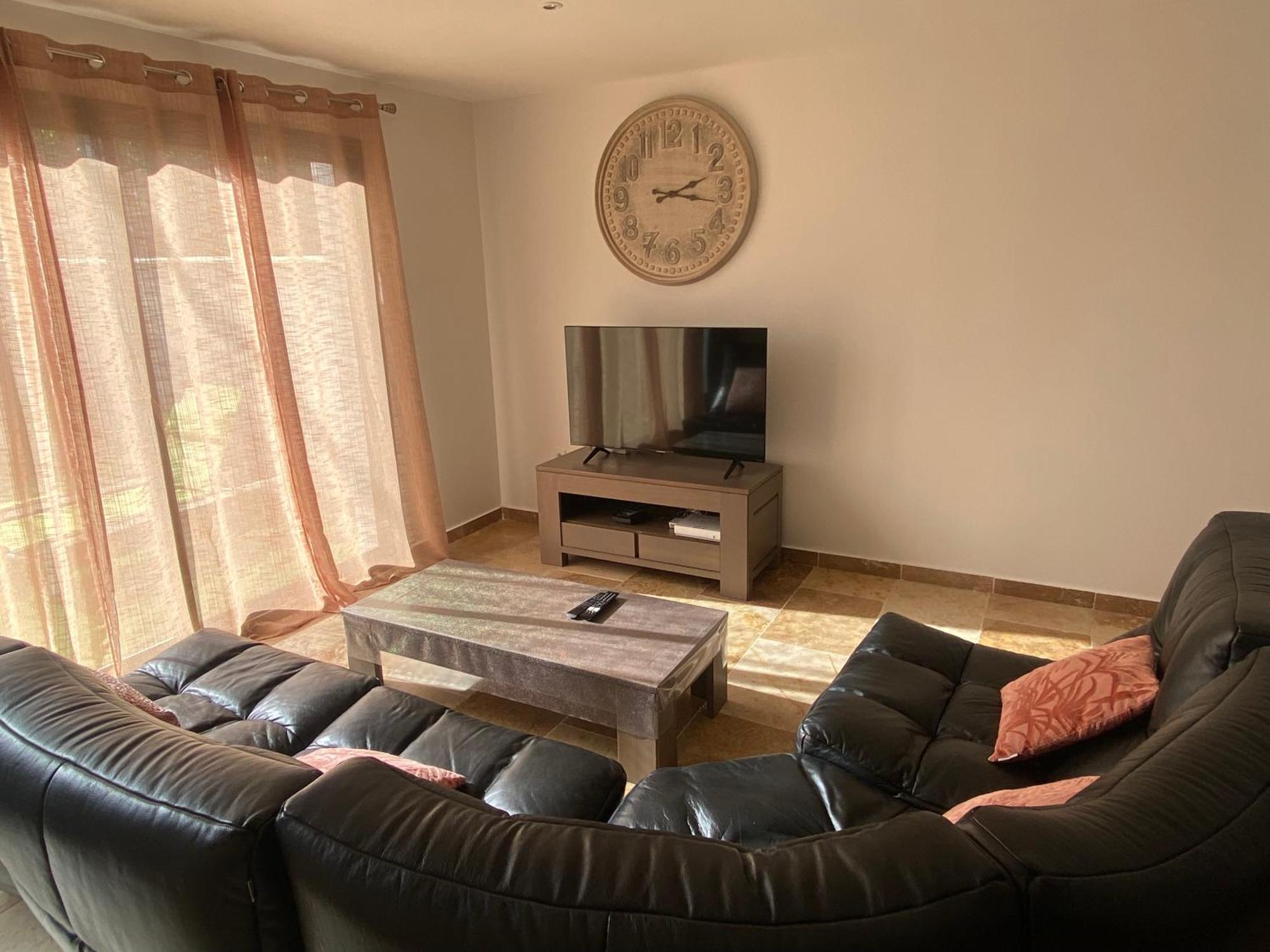 Agreable Dependance 3 Pieces Villa Saint-Maximin Dış mekan fotoğraf